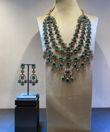 1024 Taj 22 Diamond Emerald Gold Necklace