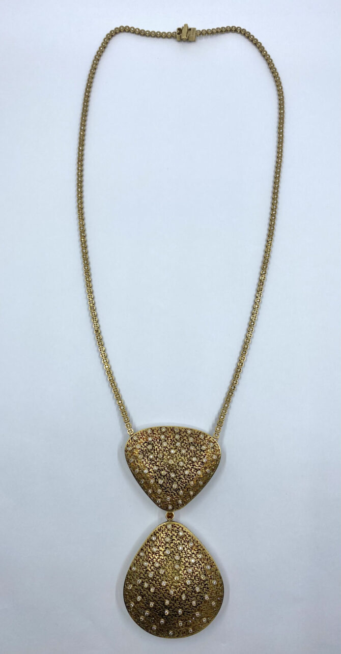 1026 Taj 22 Diamond Gold Necklace
