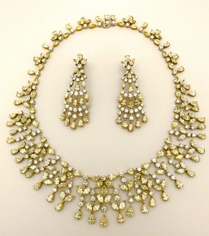 2119 DM 21 Diamond Gold Necklace