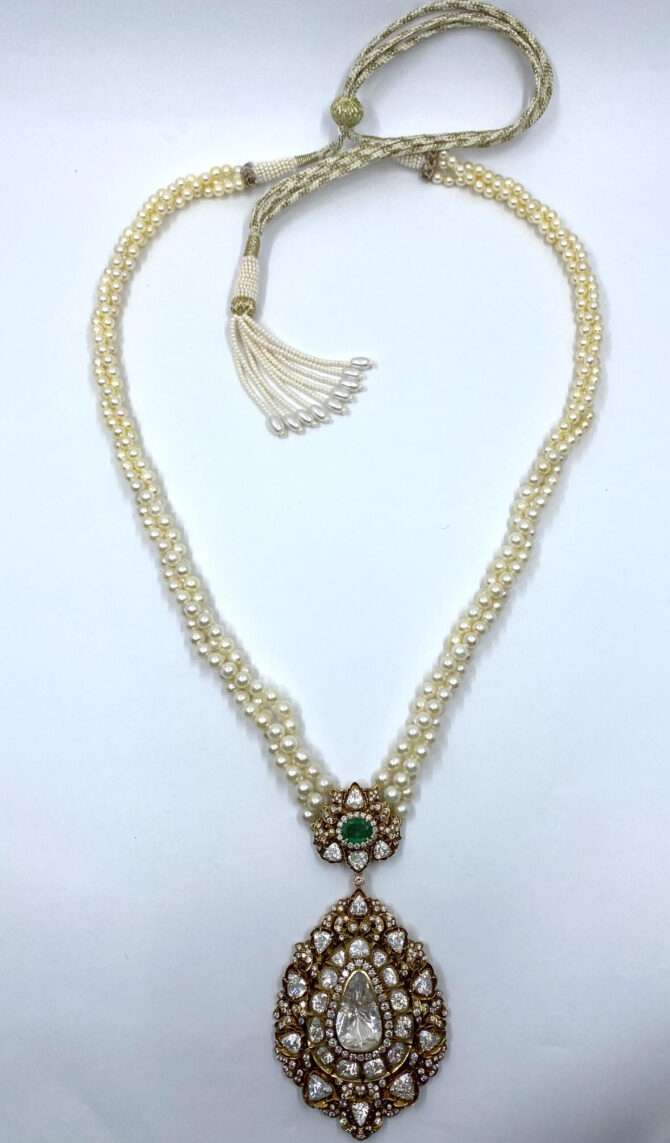 330 Taj 21 Diamond Emerald Pearl Gold Necklace