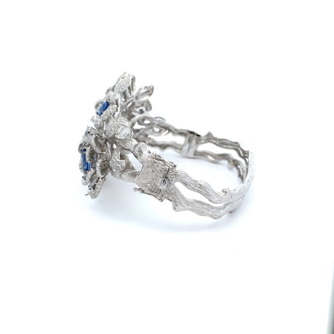 A-01152 Diamond Sapphire Gold Bracelet