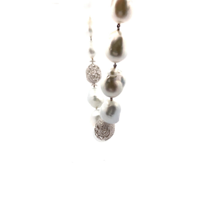 Taj 694: Diamond Pearl Gold Necklace