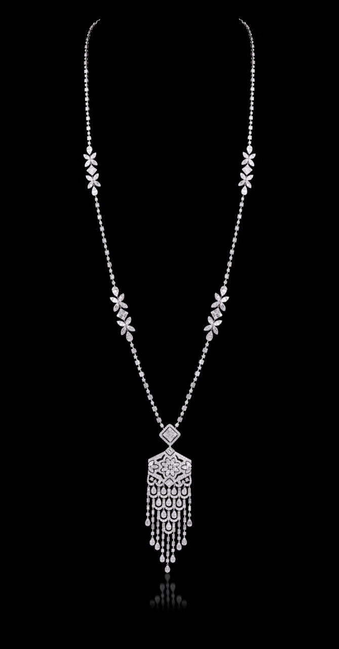 225-Taj-21 Diamond Neckalce