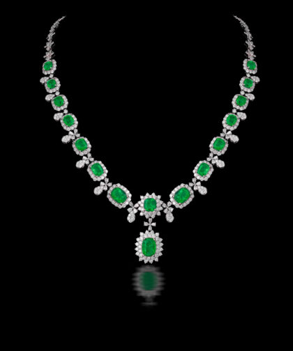 Taj 696 Emerald Diamond Set